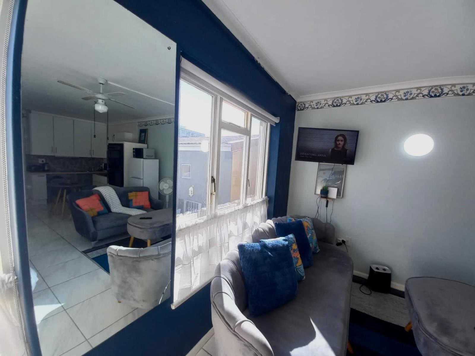 Royal Classico Getaway In Apartment